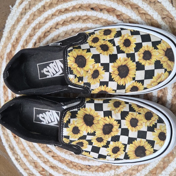 Vans Womans Sunflower/ Checkerboard Pattern  Slip Ons, Size 7.5 - Picture 3 of 8